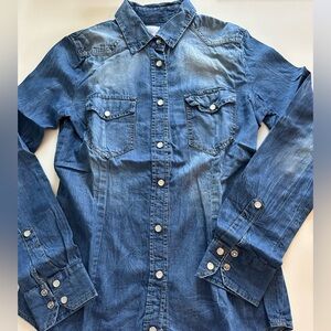Denim shirt